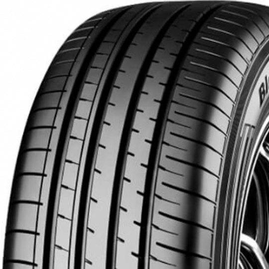 Yokohama BluEarth-XT AE61 215/65 R 17 99V